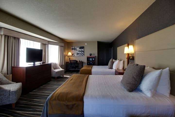 Room 52 of 80