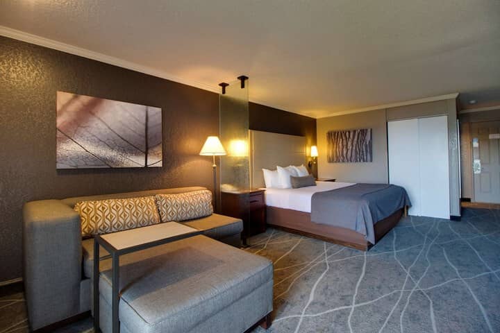 Room 40 of 80
