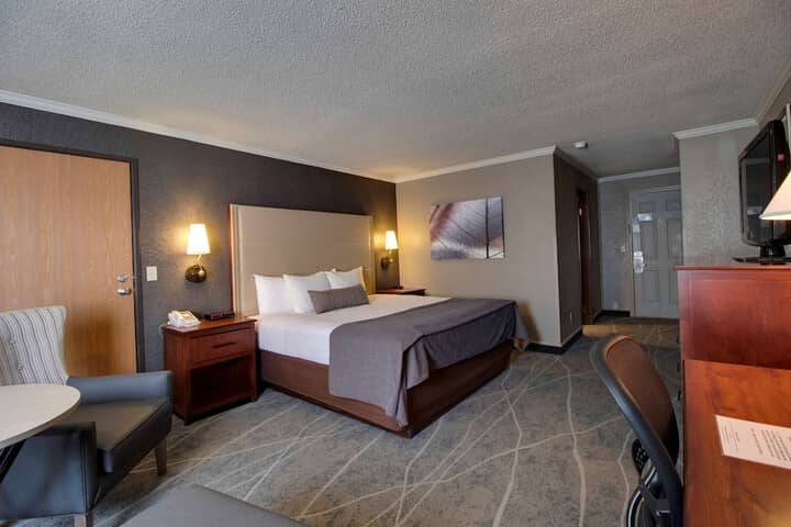Room 34 of 80